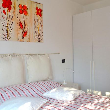 The Pearl - Apartment With Terrace Perledo Εξωτερικό φωτογραφία