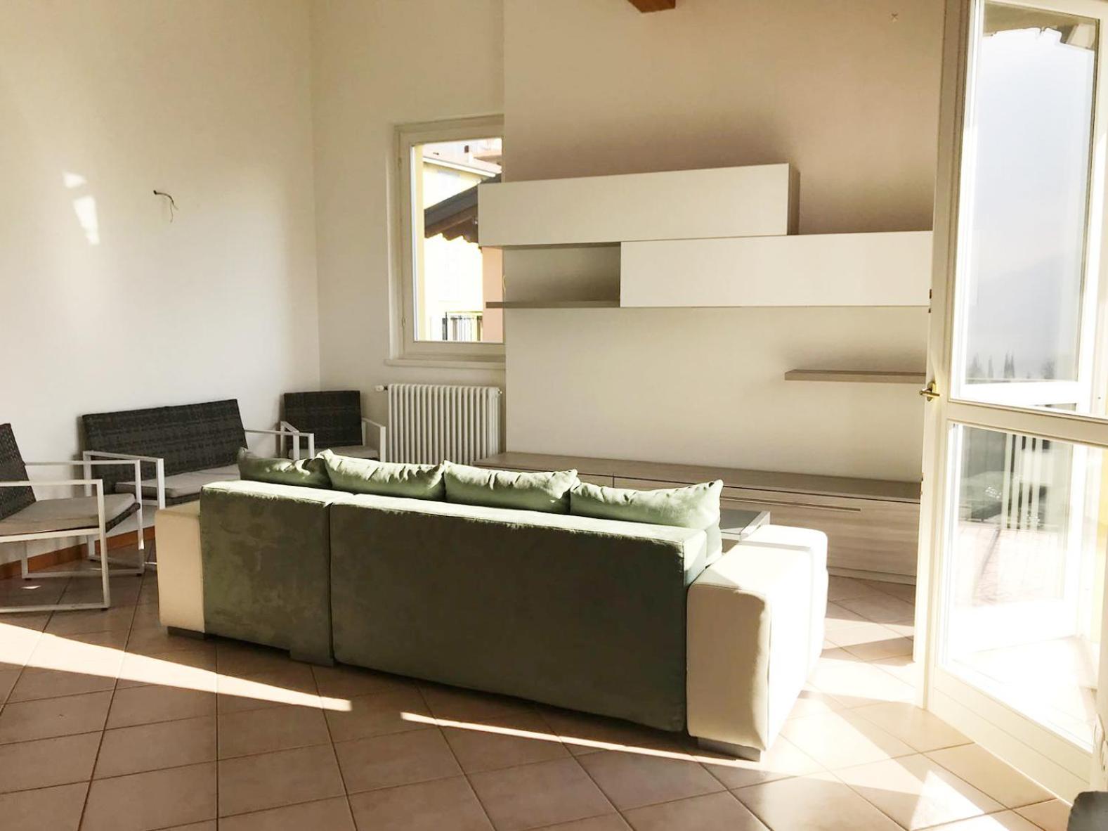 The Pearl - Apartment With Terrace Perledo Εξωτερικό φωτογραφία